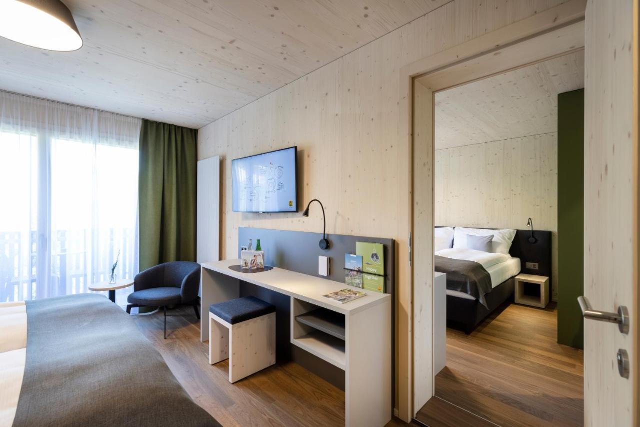 JUFA Hotel Savognin Eksteriør billede