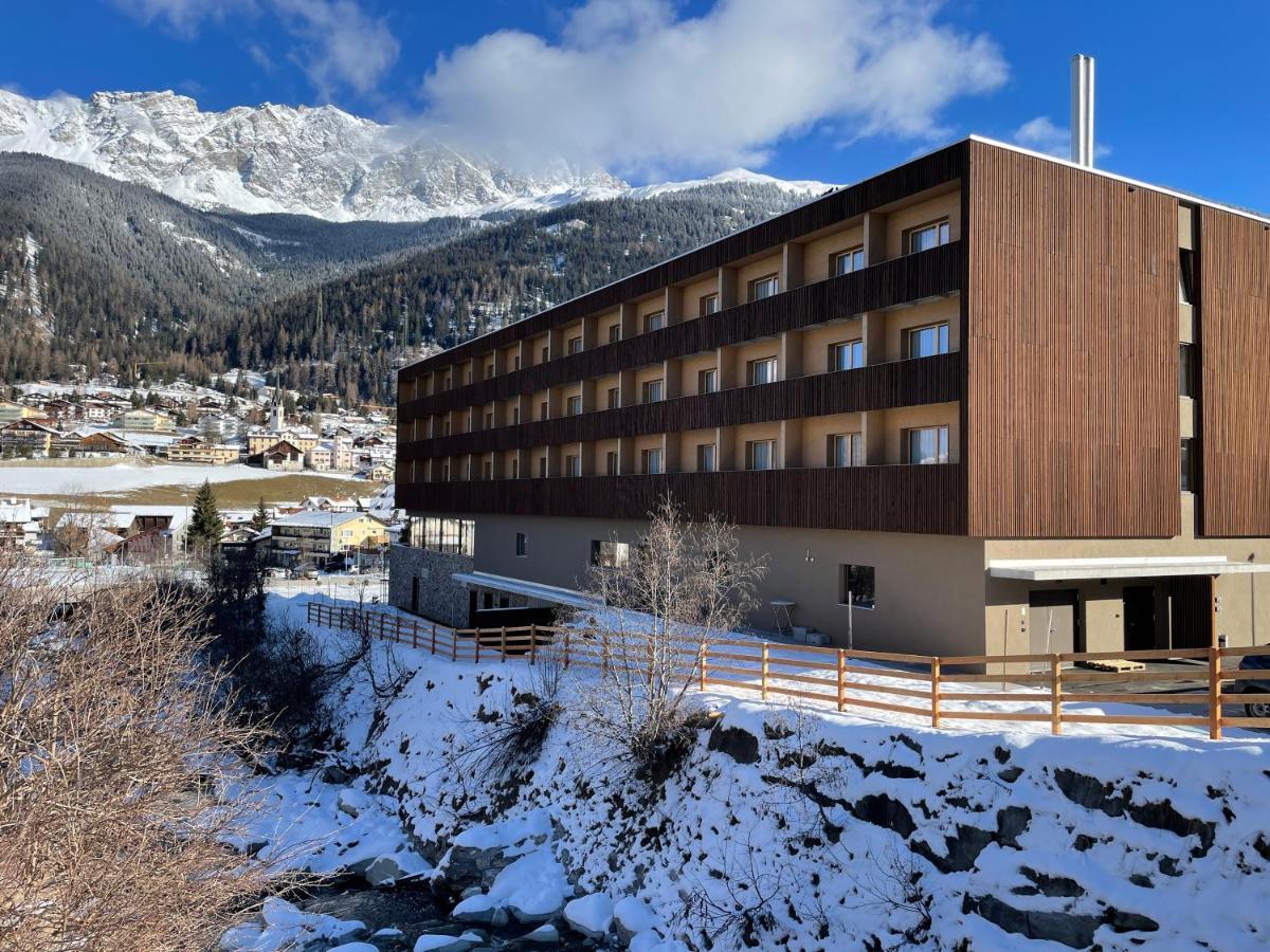 JUFA Hotel Savognin Eksteriør billede